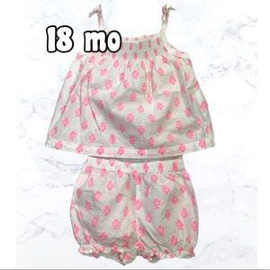 Carter’s Printed Smocked Dress w/ Bloomers. 18 mos
